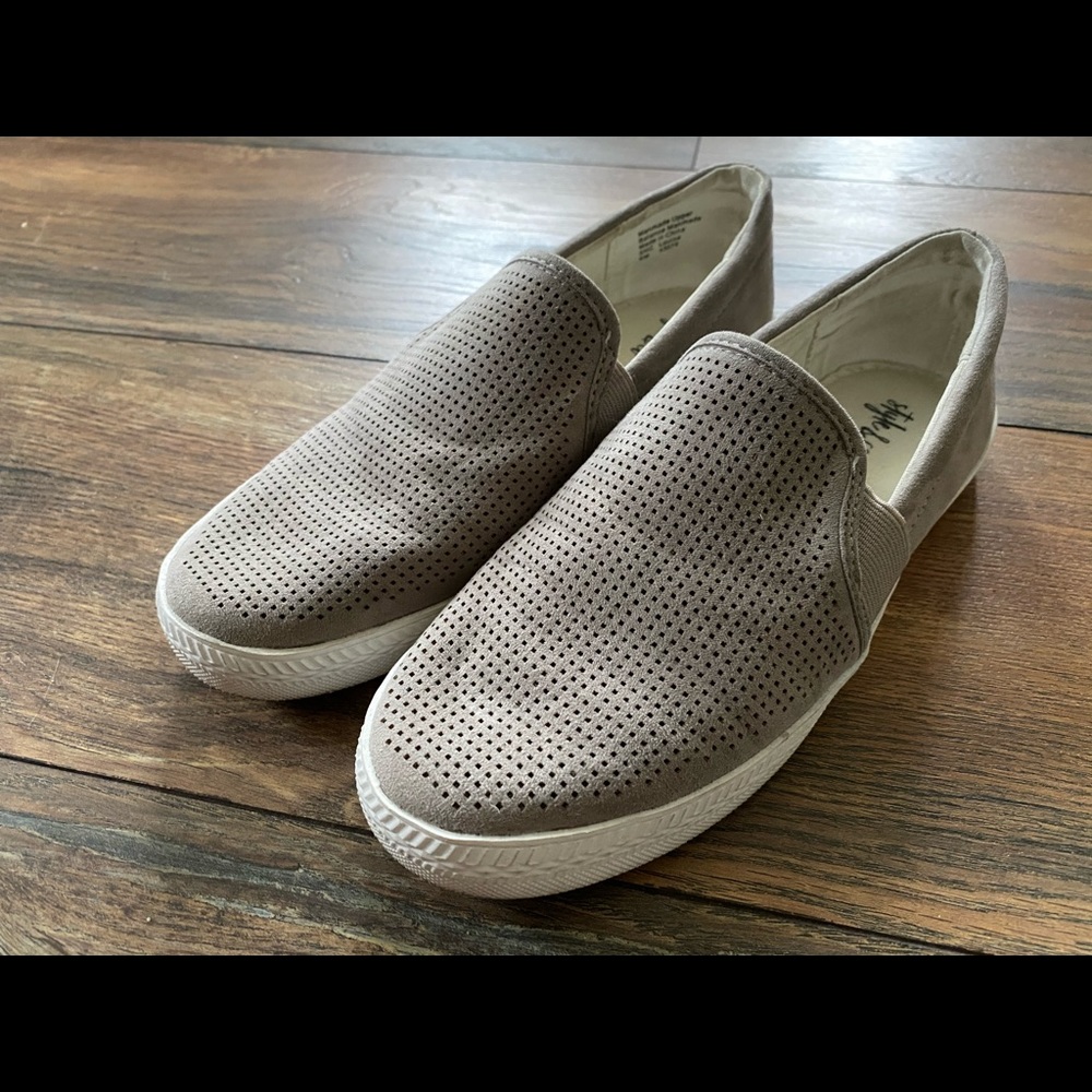 Style & Co perforated slip on shoes